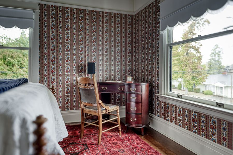 The writing desk in the Barnwell Suite